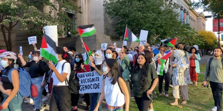 ‘Potentially Materially Inadequate Disclosure’ on Harvard’s $675 Million Bond Offering Prompts ‘Anti-Fraud’ Warning