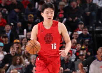 Blazers fined $100K, execs suspended after tampering drama with Yang Hansen