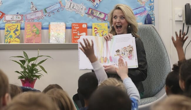 Jennifer Siebel Newsom’s Parenting Tips Include Dolls for Boys and Gender-Swapping Male Book Characters – Twitchy
