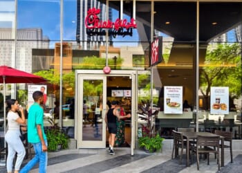 I Made My Parents Try Chick-fil-A’s Phone-Free Challenge, But I Didn’t See This Coming