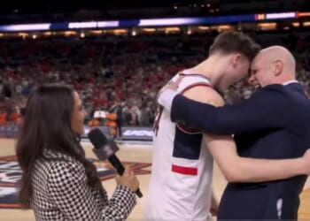 Dan Hurley headbutts UConn's Braylon Mullins following Final Four victory