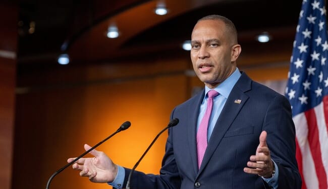 Jeffries Demands Swalwell Drop Gov. Bid Over Allegations — But Won’t Call for Him to Resign From Congress – Twitchy