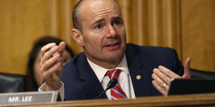 Mike Lee Pushes To Stop Feds From Seizing Phone Records Without Notifying Subject in Wake of Biden Admin’s Arctic Frost Investigation