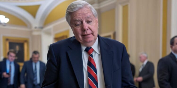 Graham says South Carolina should consider redistricting after Virginia vote