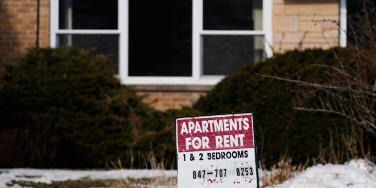 Incomes outpacing rent hikes for first time in years: Zillow