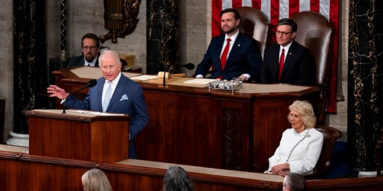Live updates: Trump hosts state dinner after King Charles's historic remarks