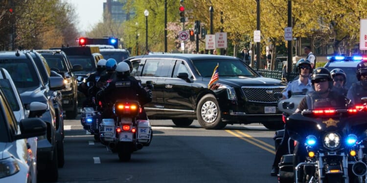 Live updates: Trump upends tradition, attends Supreme Court arguments on birthright citizenship