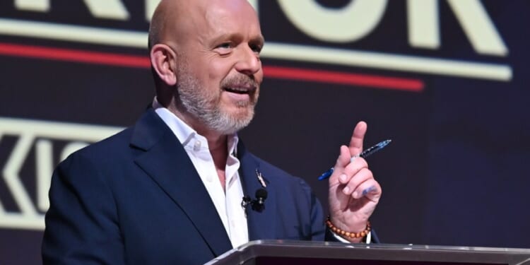 Republican gubernatorial candidate dismisses Trump's approval rating in California