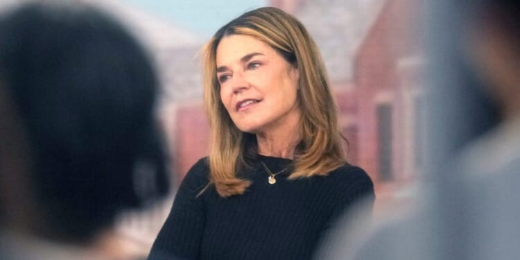 Savannah Guthrie returns to 'Today' show