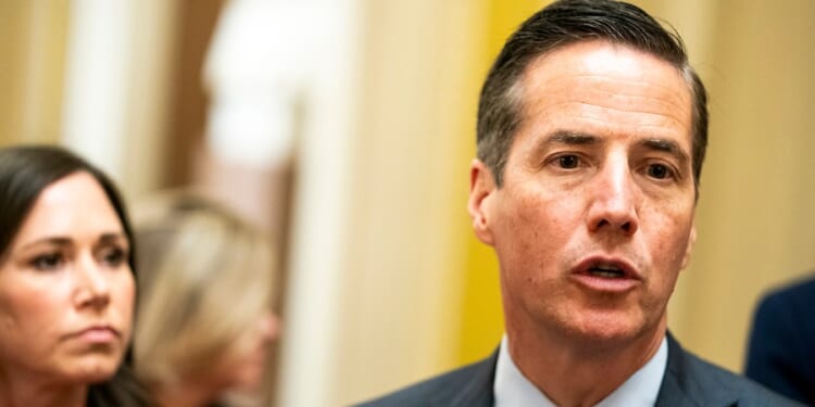 Senators ban themselves from prediction markets