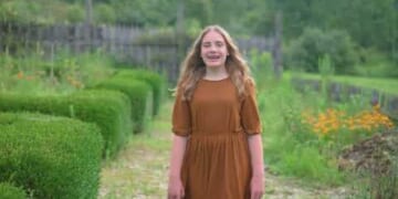 The Old Rugged Cross | Plain Christian Wife