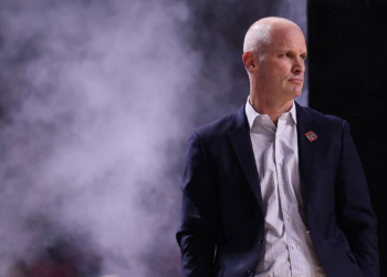 UConn Coach Dan Hurley Went To Mass On Sunday — But He Didn’t Pray To Win The National Championship