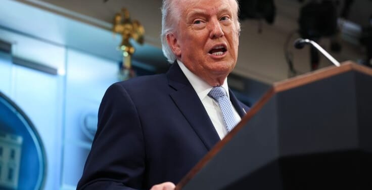 US To Enter Two-Week Ceasefire if Islamic Republic Allows ‘COMPLETE, IMMEDIATE, and SAFE OPENING of the Strait of Hormuz,’ Trump Announces