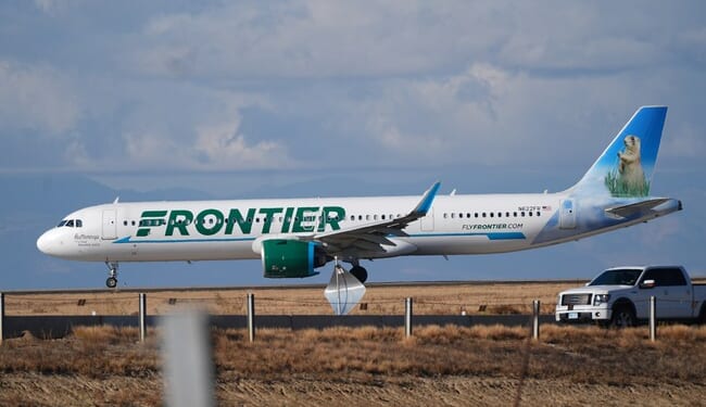 Frontier Airlines Jet Hits ‘Pedestrian’ on Runway – Twitchy