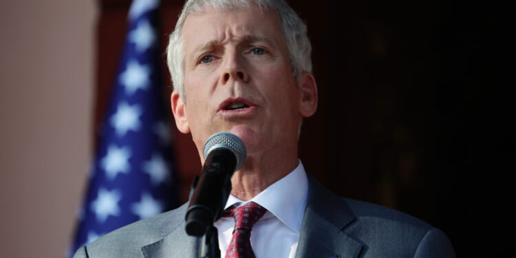 Trump Administration Forcing Big Changes to $1.7 Billion in Biden-Era Auto Grants, Scaling Back Electric Vehicle Production and Boosting Hybrids