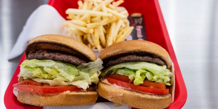 A Simple Hack Brings In-N-Out To Every Hometown