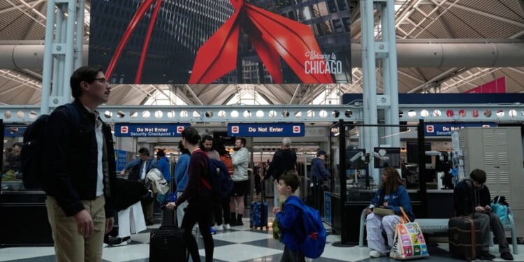 Airline trade group CEO: 'There will be a price increase on your ticket'