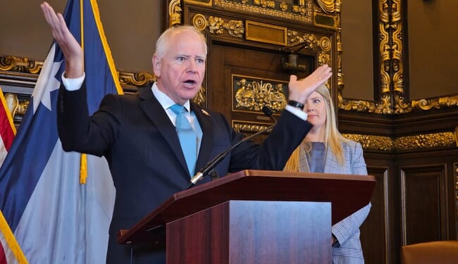 Dem Tim Walz Calls Limping Shooting Victim Steve Scalise ‘Boot Licker’ for Online Walking Cast Photo – Twitchy