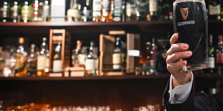 I Left America Mocking Tipping Culture. Europe Changed My Mind Fast.