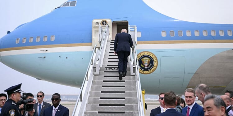 The Chinese Gifts Tossed Before Boarding Air Force One
