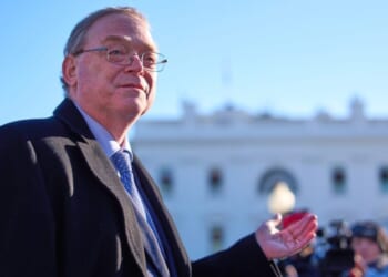 Trump economic adviser: 'Credit card spending is through the roof'