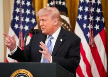 Trump slams Coney Barrett, Gorsuch over tariff decision