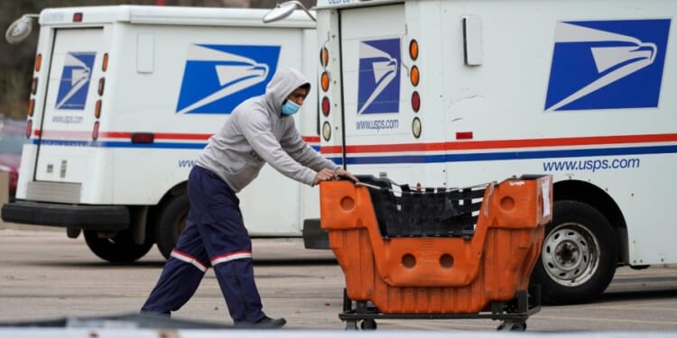 USPS mulls allowing handguns to be shipped through mail