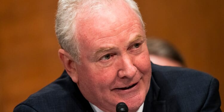 Van Hollen defends Platner over controversial past: 'People should have second chances'